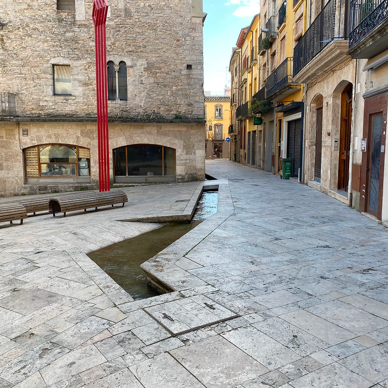 Visita al barri vell de Banyoles, amb l’alcalde i l’arquitecte que l’ha transformat