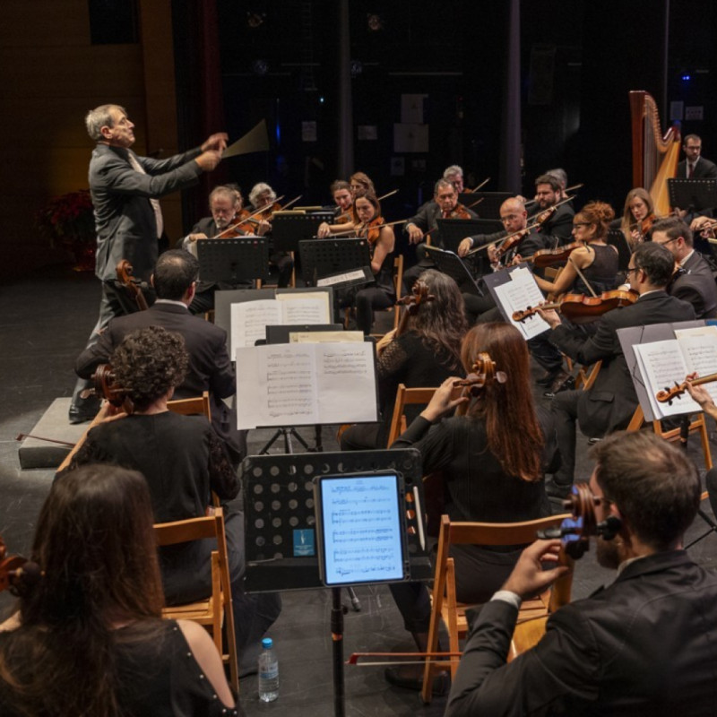 Gaudeix de l’assaig general d’un gran concert de música simfònica i d’un dinar al costat del monestir de Sant Cugat